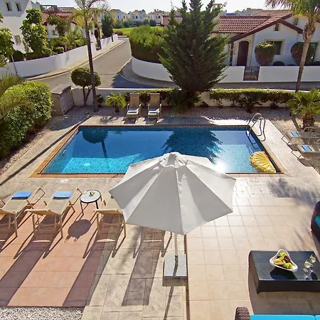 Villa Ingrid Villa *